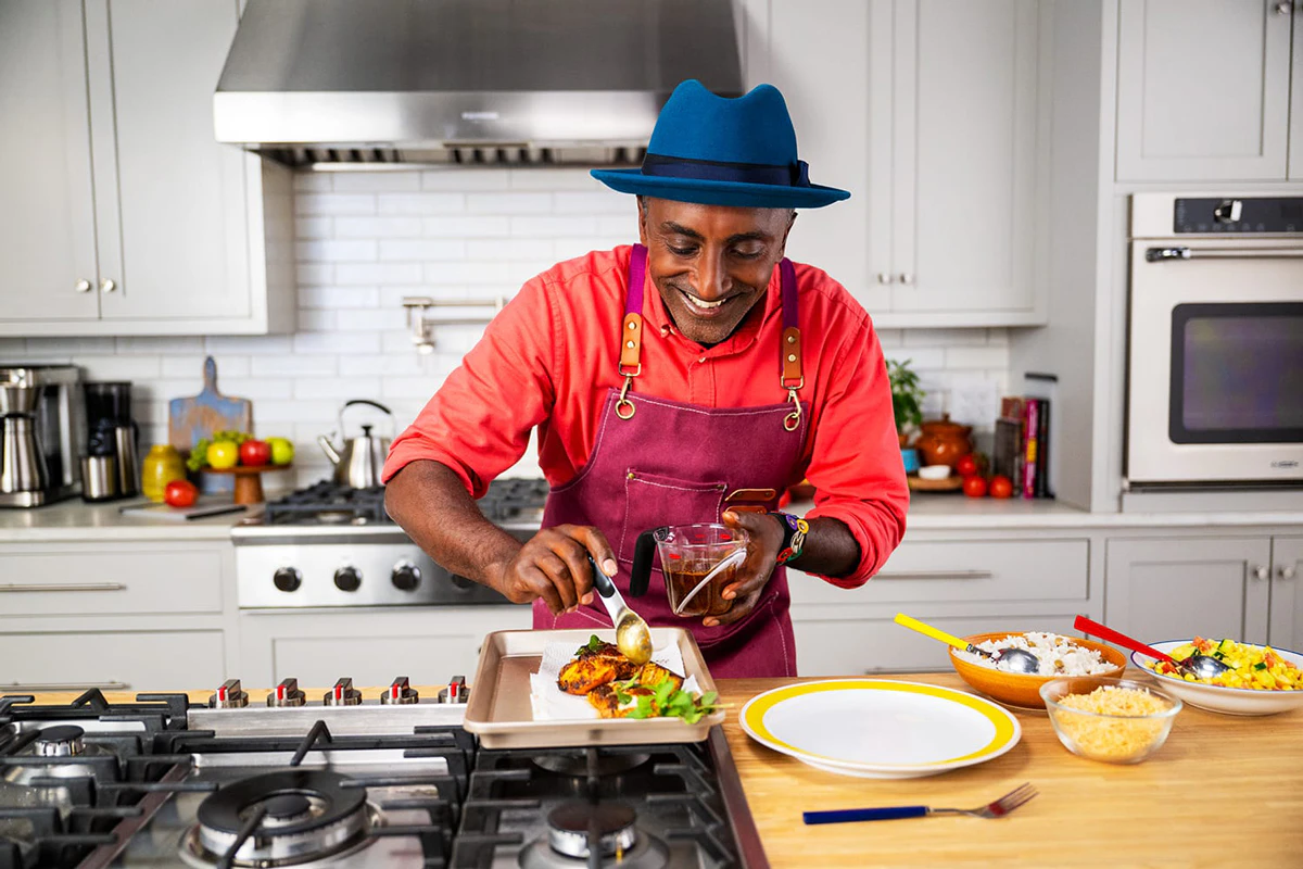 Browse artist portfolios and workbooks